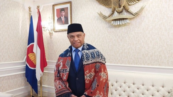 Duta Besar Republik Indonesia untuk Qatar Ridwan Hassan saat ditemui di Kedutaan Besar Republik Indonesia di Doha, Qatar, Selasa (28/11/2023). (ANTARA/Fitra Ashari)