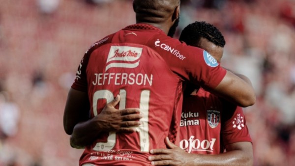 Selebrasi skuad Bali United