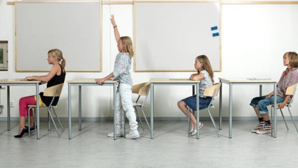 Tes ini dikenal sebagai Sitting-Rising Test (SRT), dan katanya sih bisa jadi prediktor berapa lama kamu akan hidup.