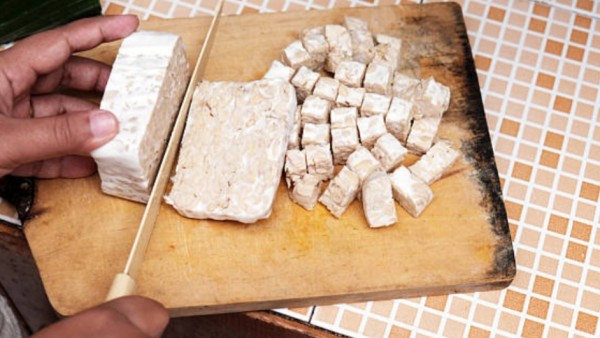 Temuan ini memberikan harapan baru bahwa menjaga kesehatan otak bisa dilakukan dengan cara sederhana melalui pola makan sehari-hari.