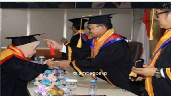 390 Lansia Kota Tangerang Diwisuda, Salah Satu Peserta Berusia Hampir 100 tahun (akun lambe gosip)